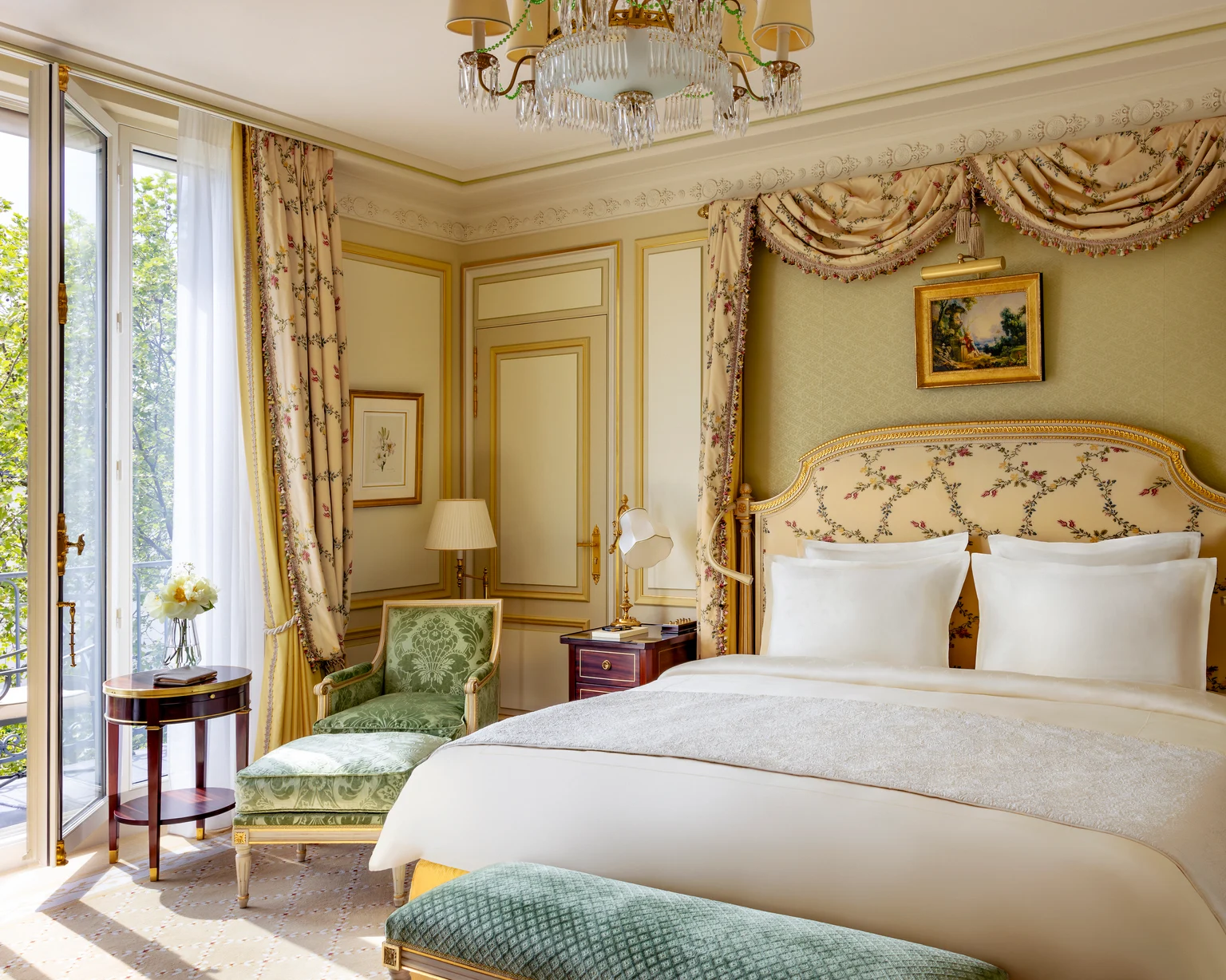 Lit d'une Chambre Deluxe au Ritz Paris