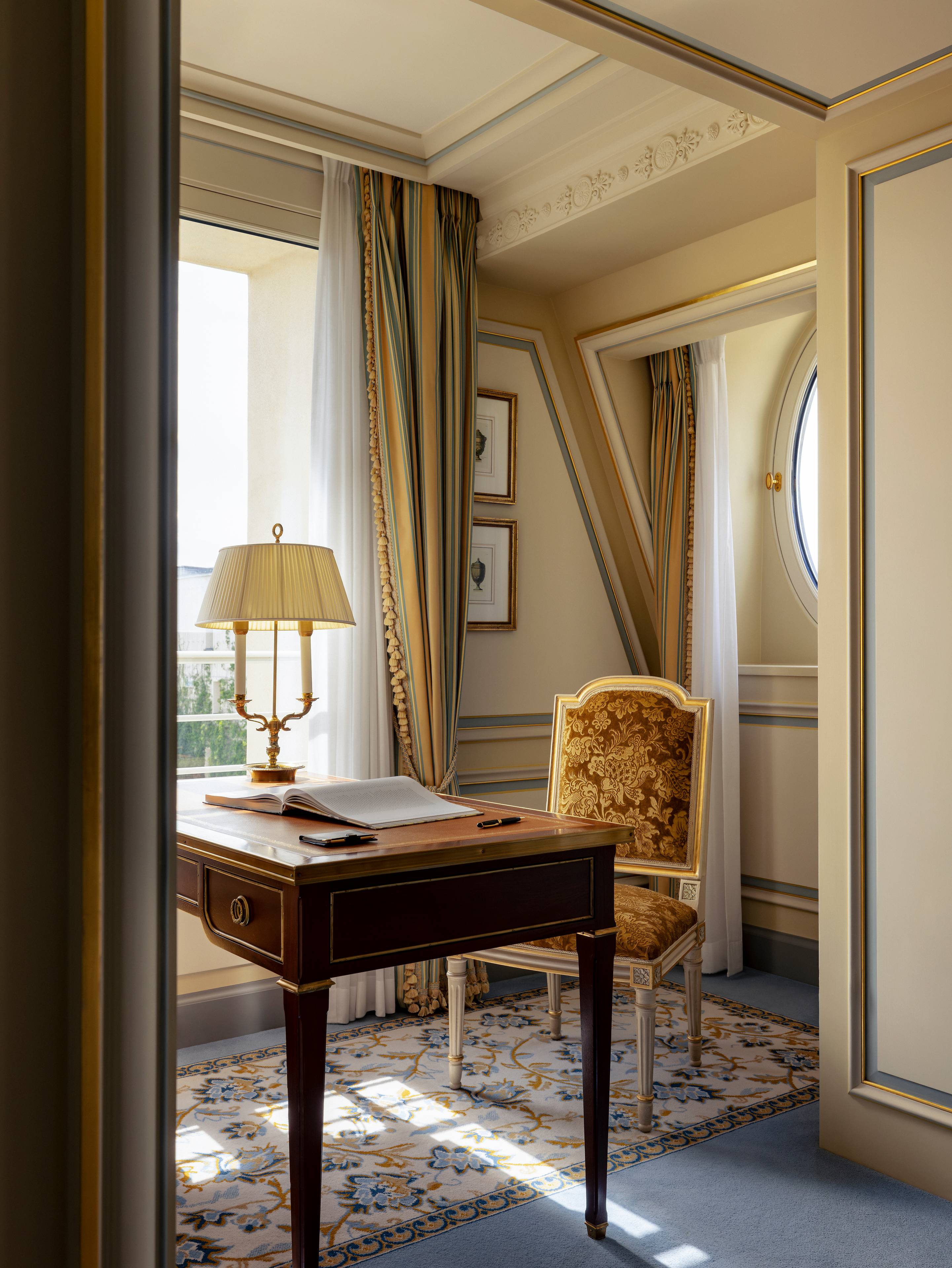 Sofa in a Junior Executive Suite at the Ritz Paris