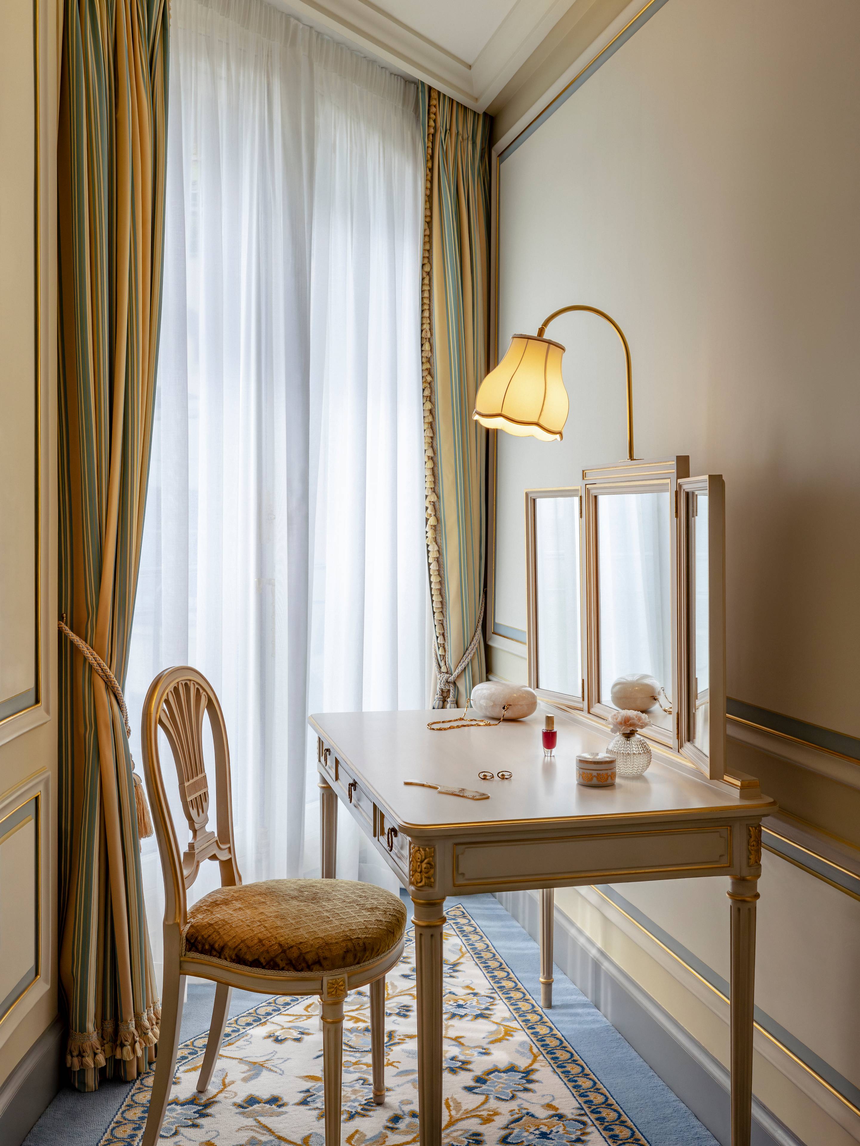 Sofa in a Junior Executive Suite at the Ritz Paris