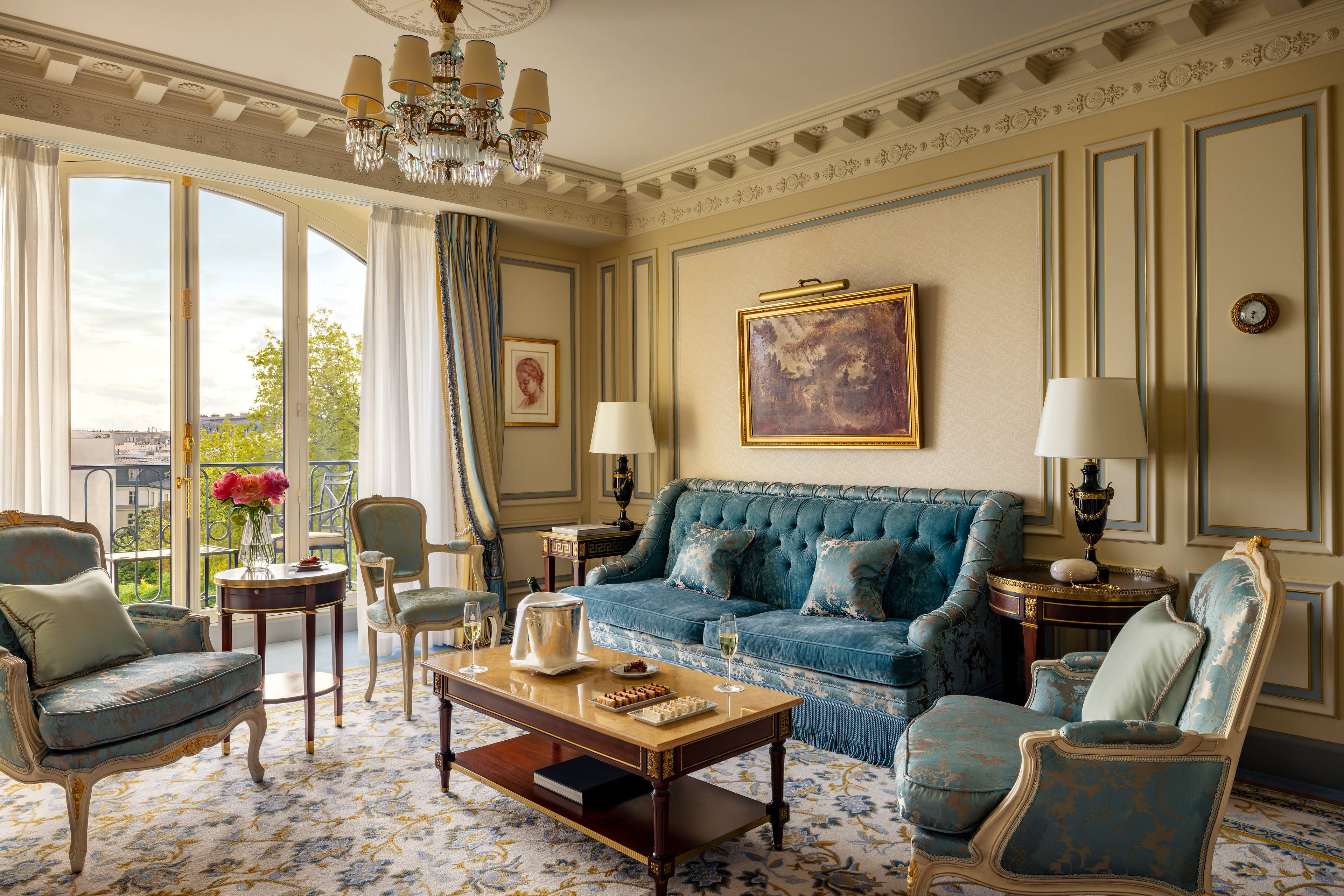 Double bed in an Executive Room at the Ritz Paris