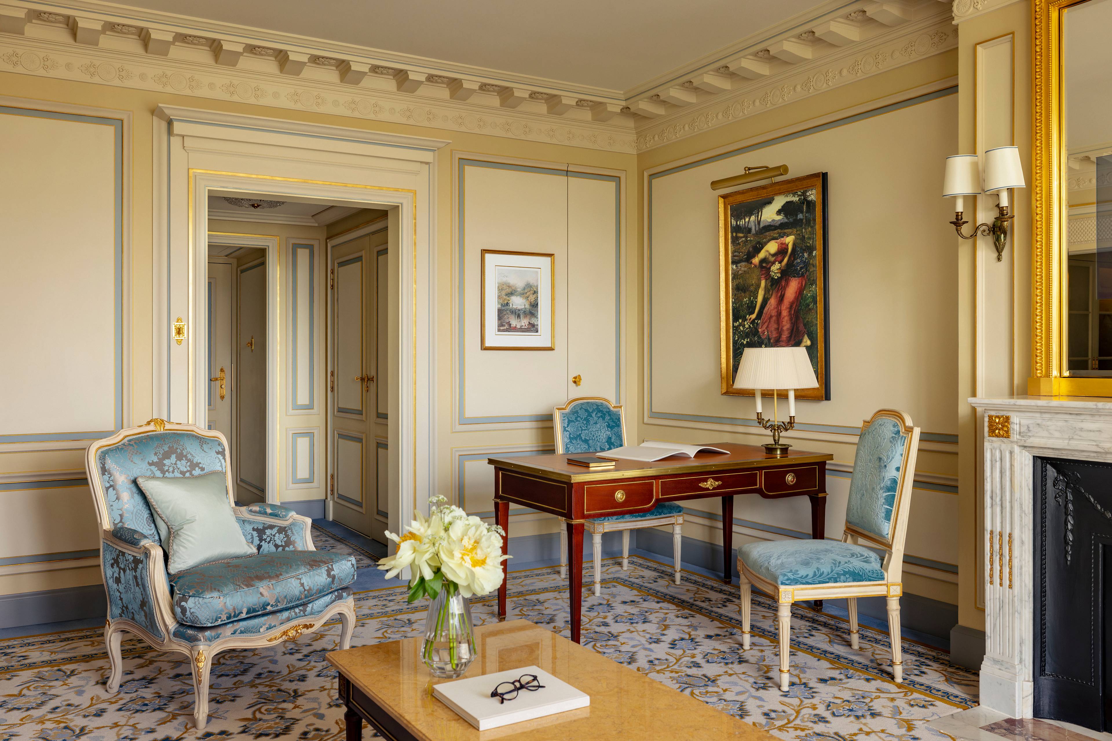 Double bed in an Executive Room at the Ritz Paris