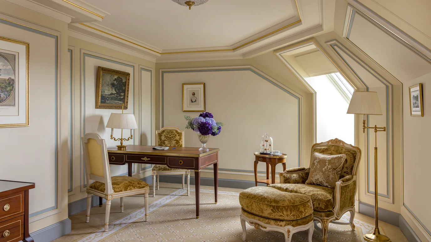 Bureau dans la Suite de Prestige Appartement Ritz au Ritz Paris