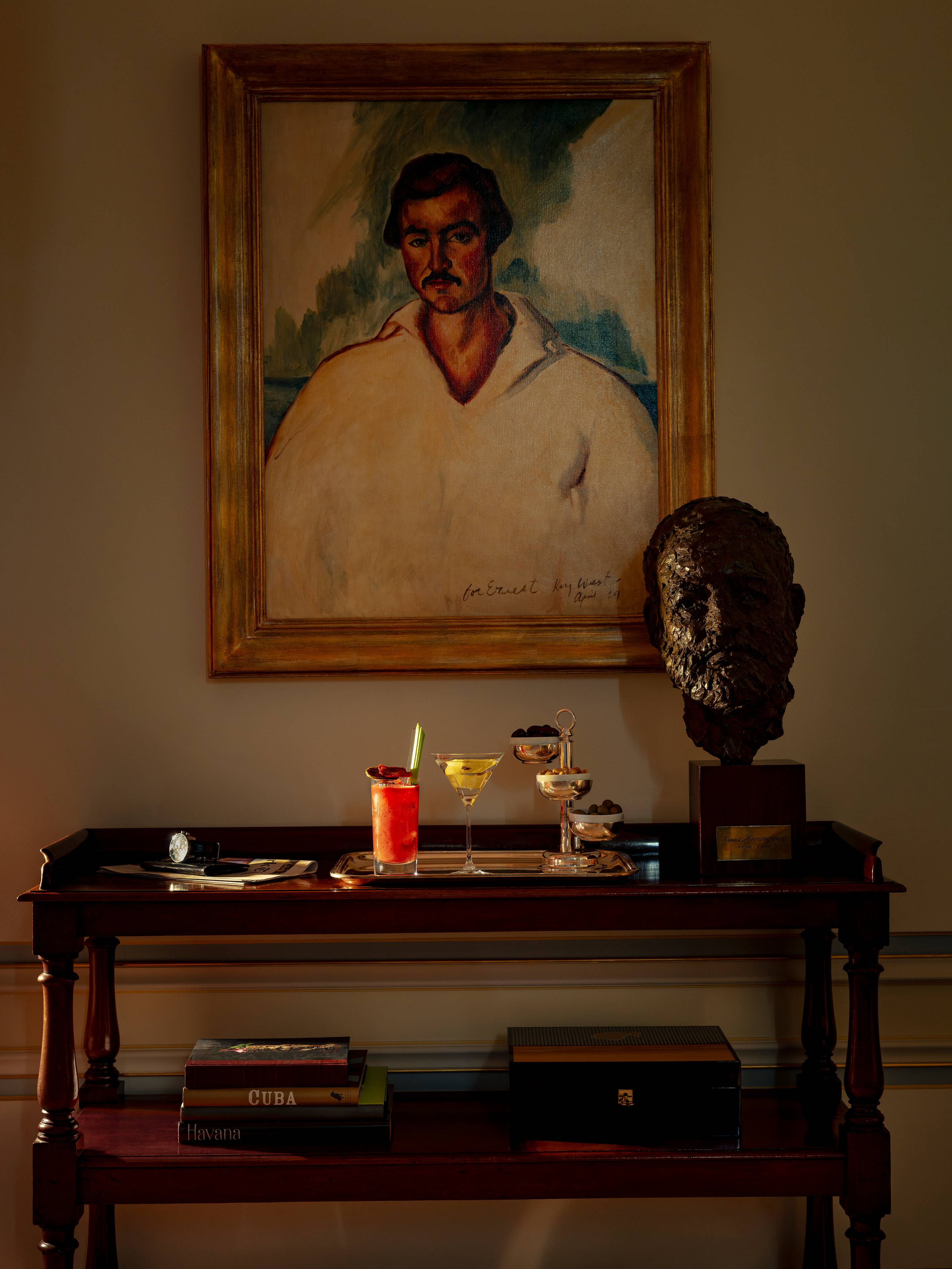 Living room of the Prestige Hemingway Suite at the Ritz Paris