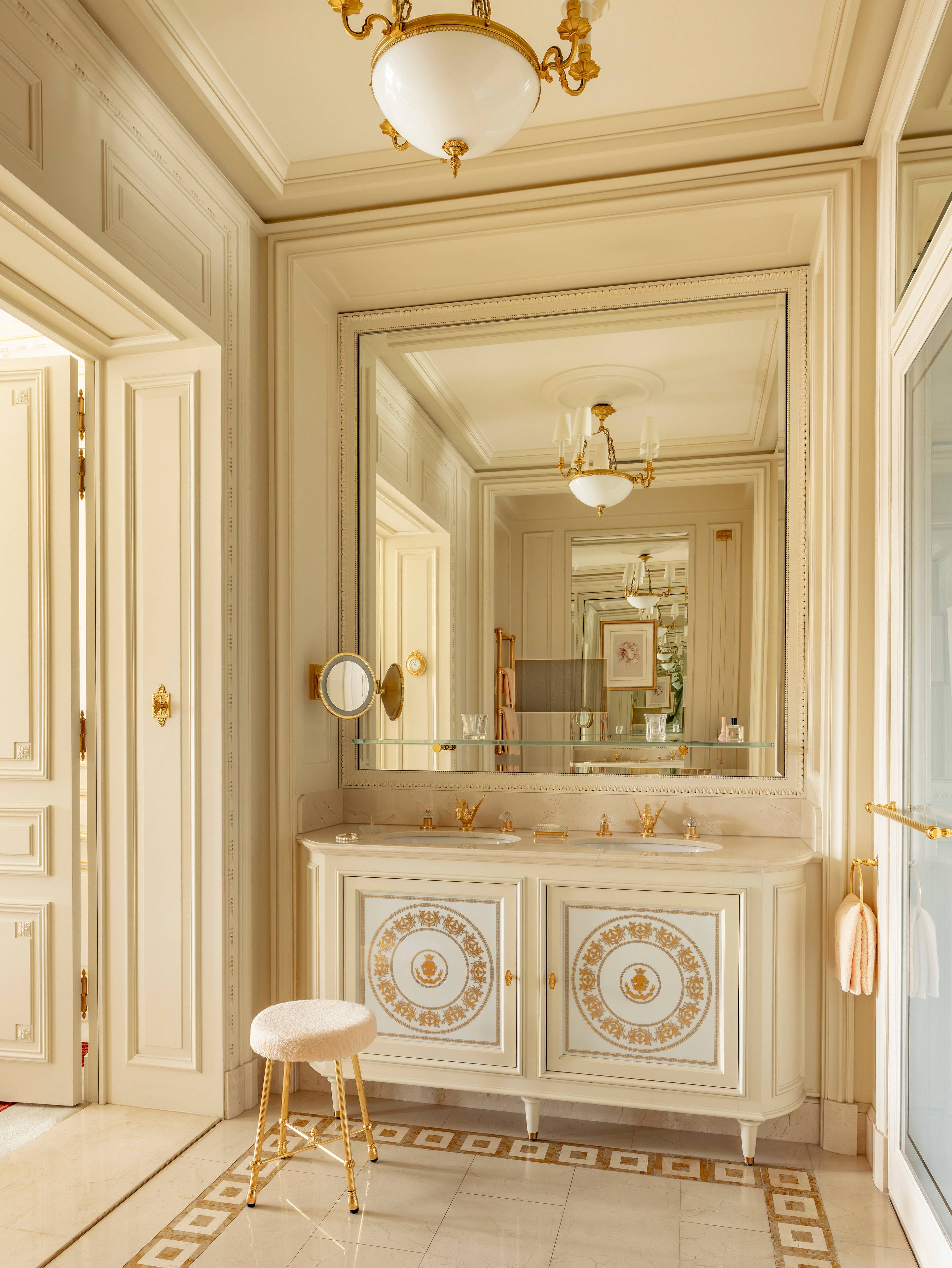 Master bedroom in the Prestige Vendôme Suite at the Ritz Paris