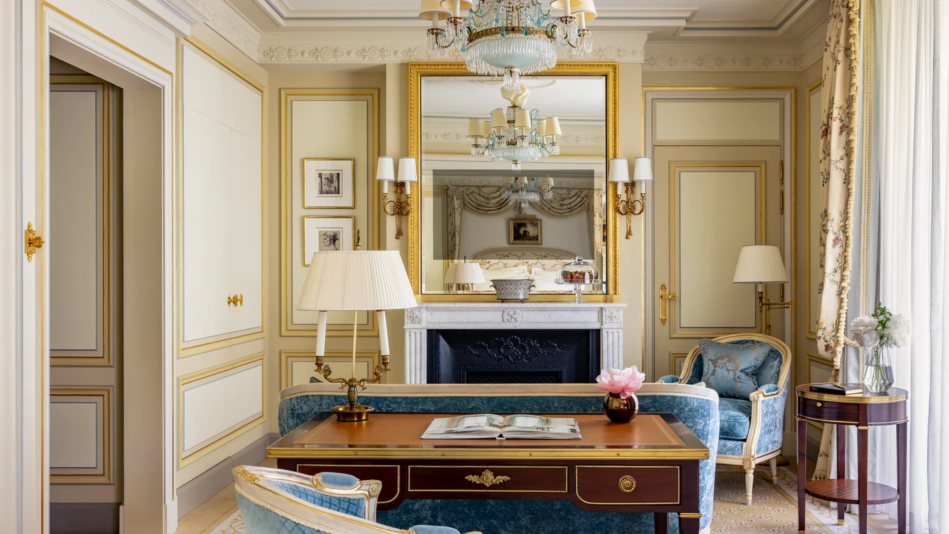 Desk and lounge in a Grand Deluxe Room at the Ritz Paris