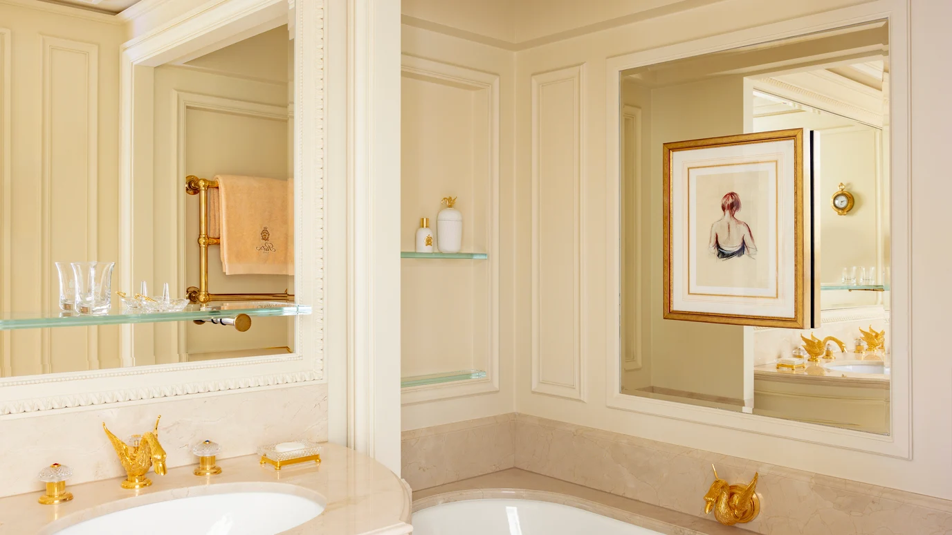 Bathroom of a Grand Deluxe Room at the Ritz Paris