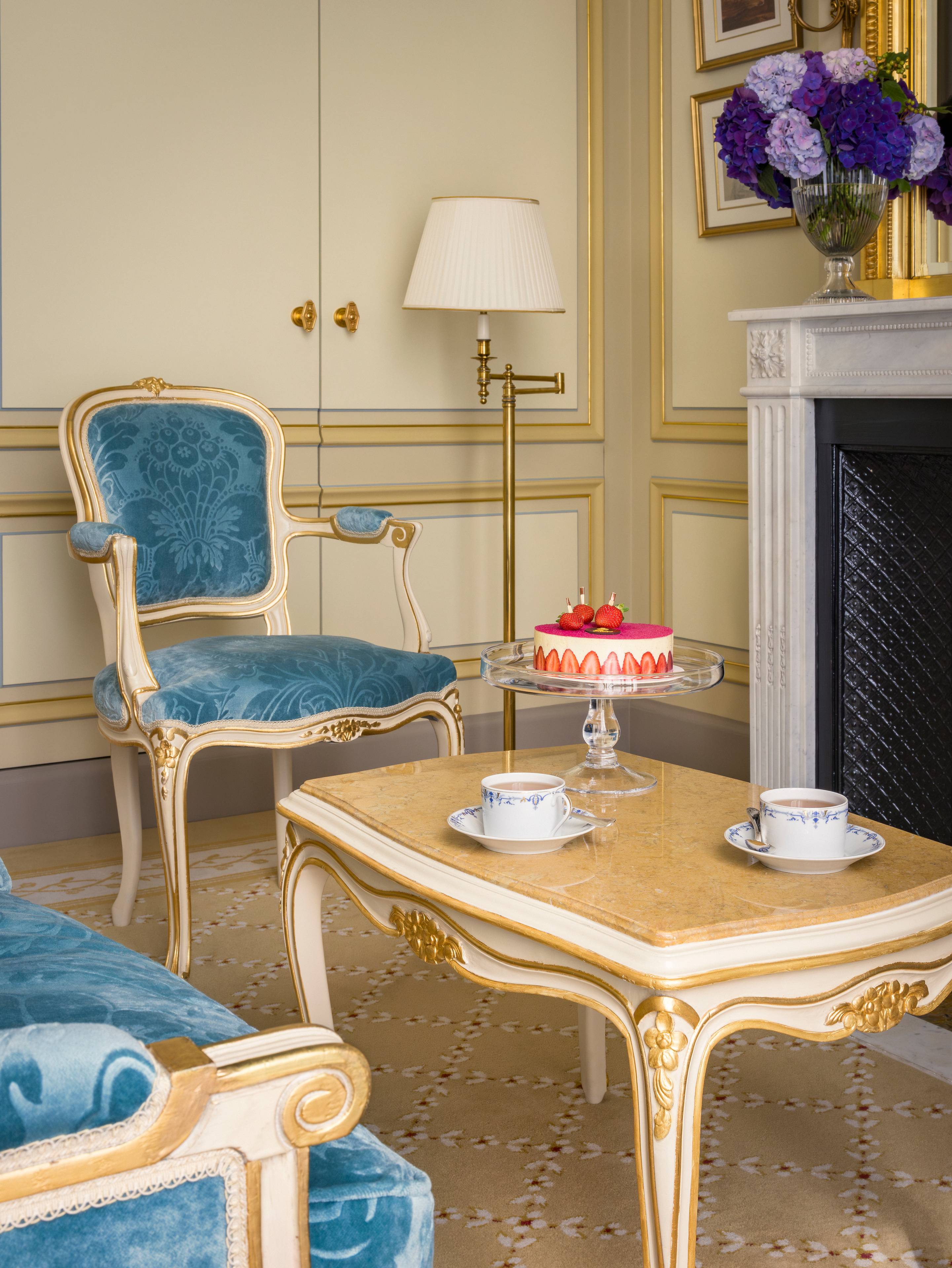 Lounge in a Grand Deluxe Room at the Ritz Paris