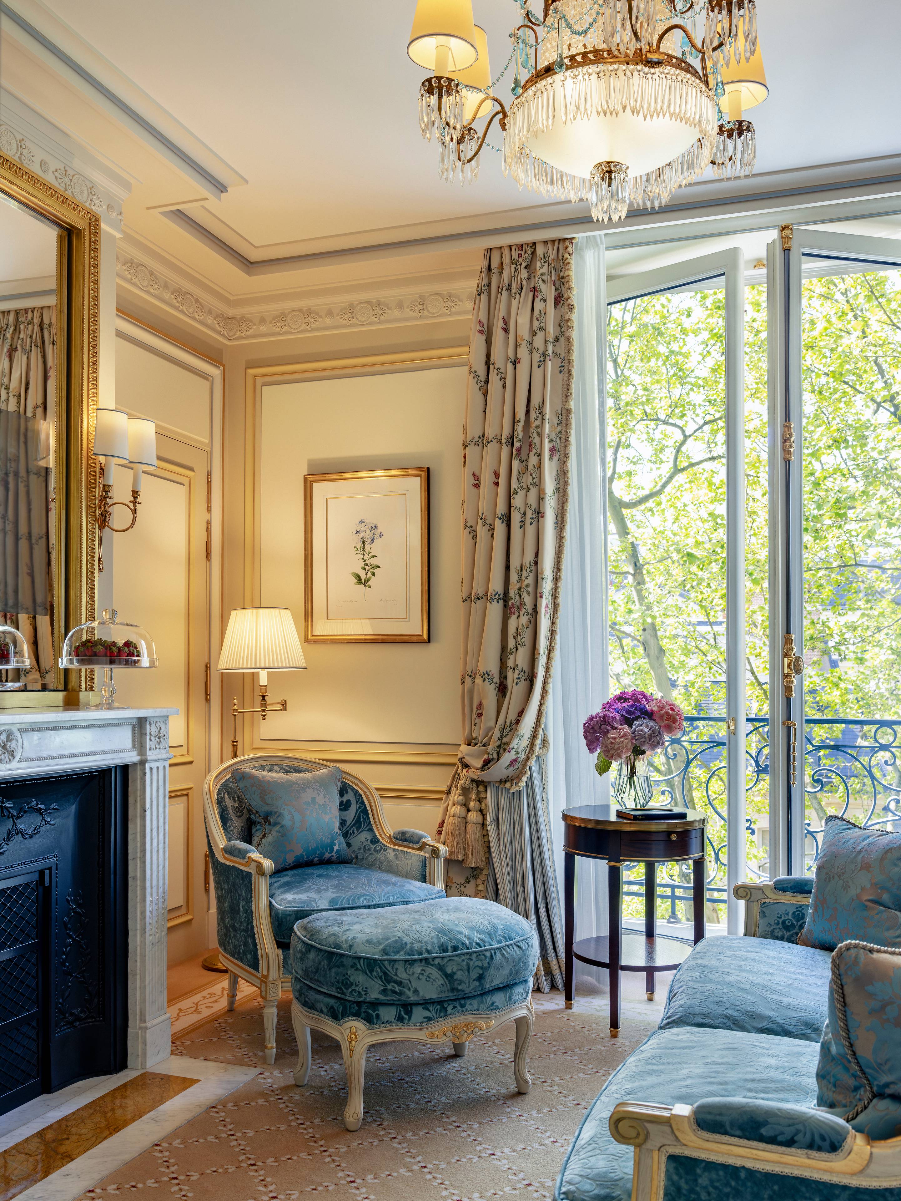 Lounge in a Grand Deluxe Room at the Ritz Paris