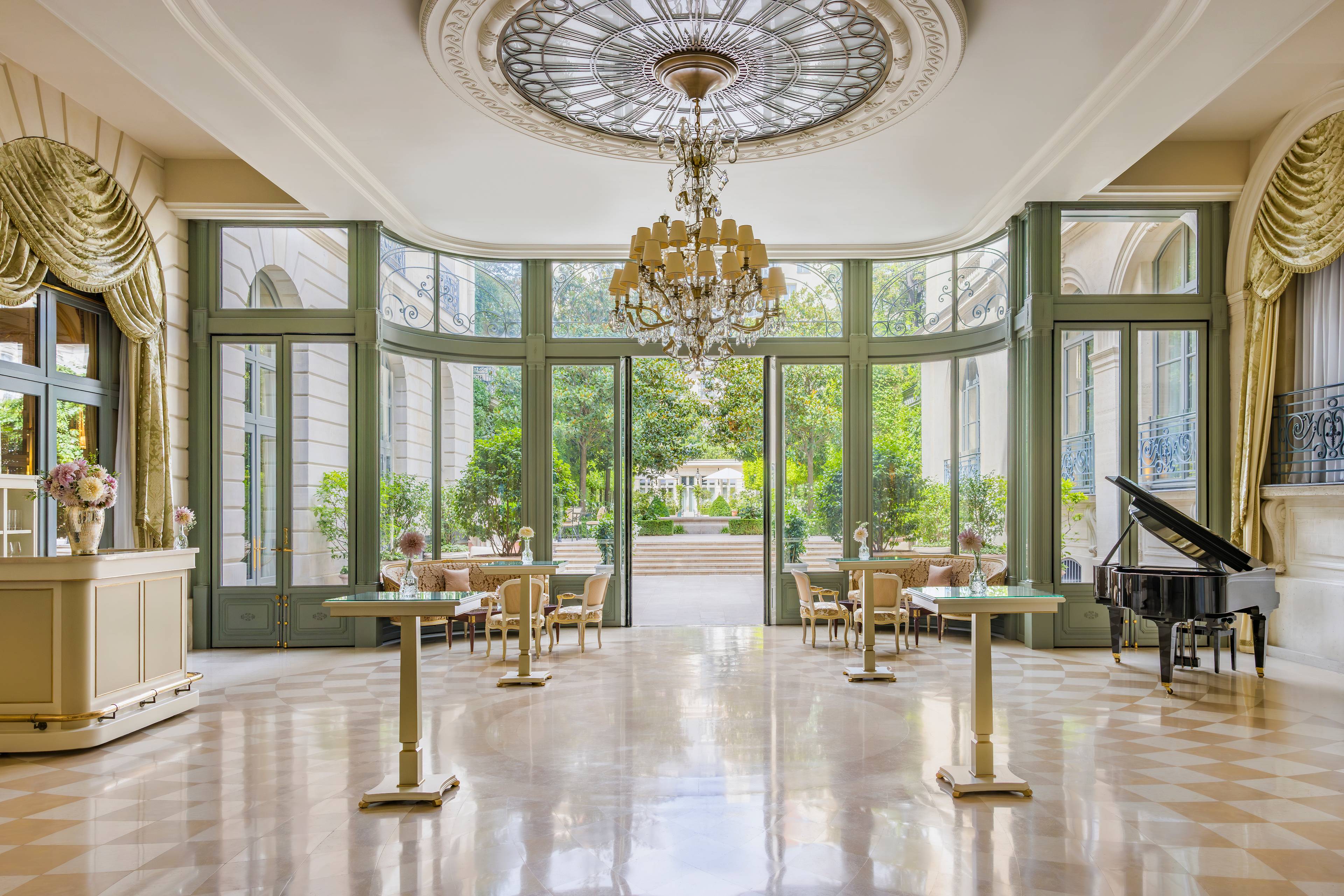 Vue d'ensemble du Salon d'Été au Ritz Paris