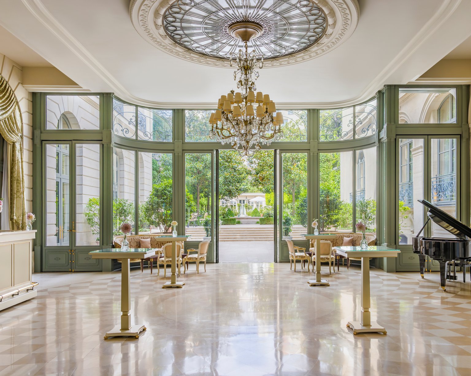 Overview of the Summer Salon at the Ritz Paris