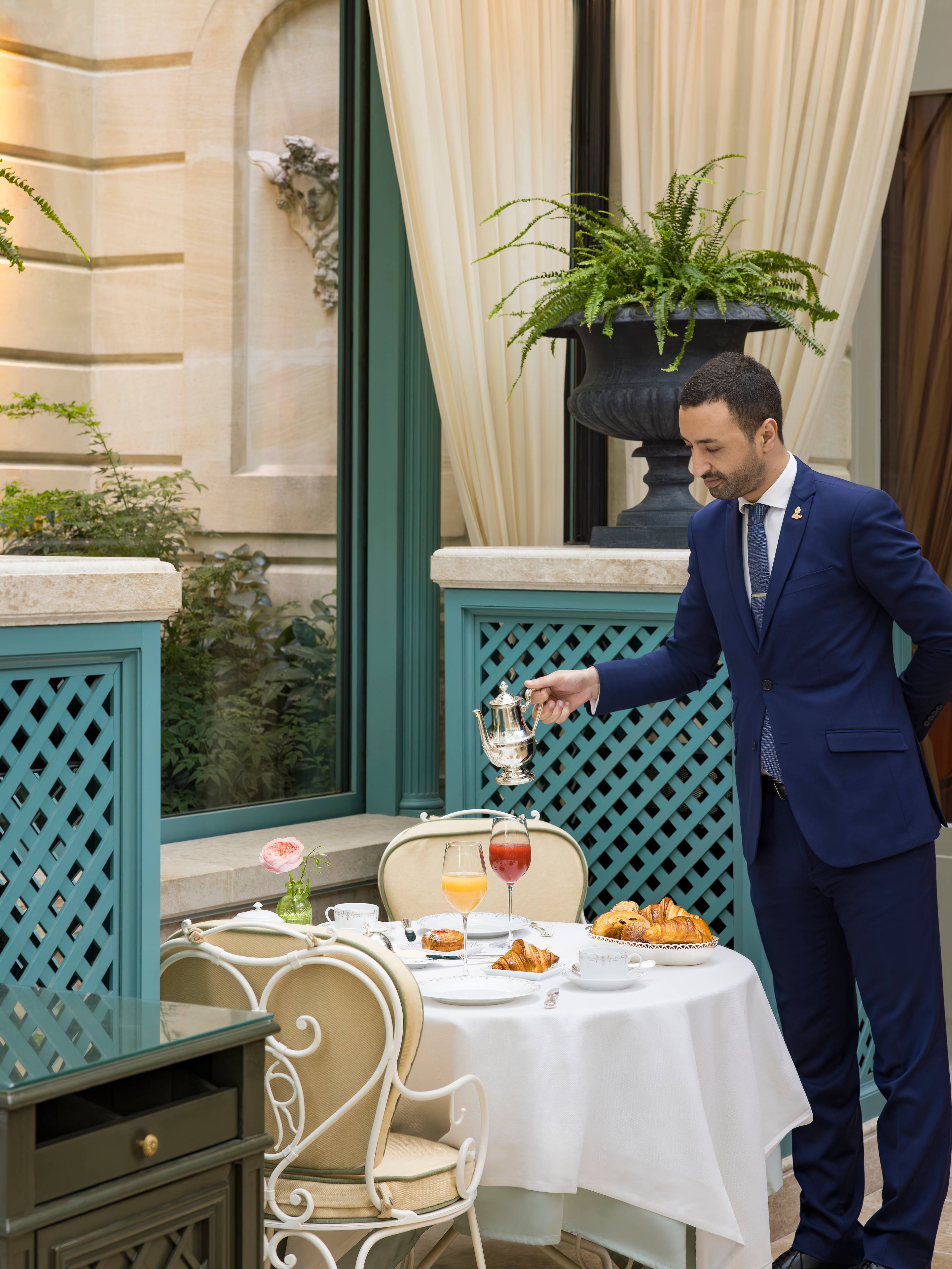 Entrance to the Bar Vendôme at the Ritz Paris