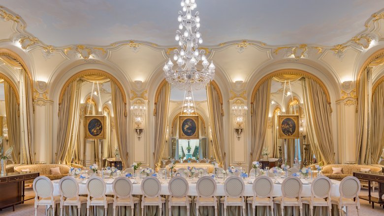 Overview of the Marie Louise Salon at the Ritz Paris