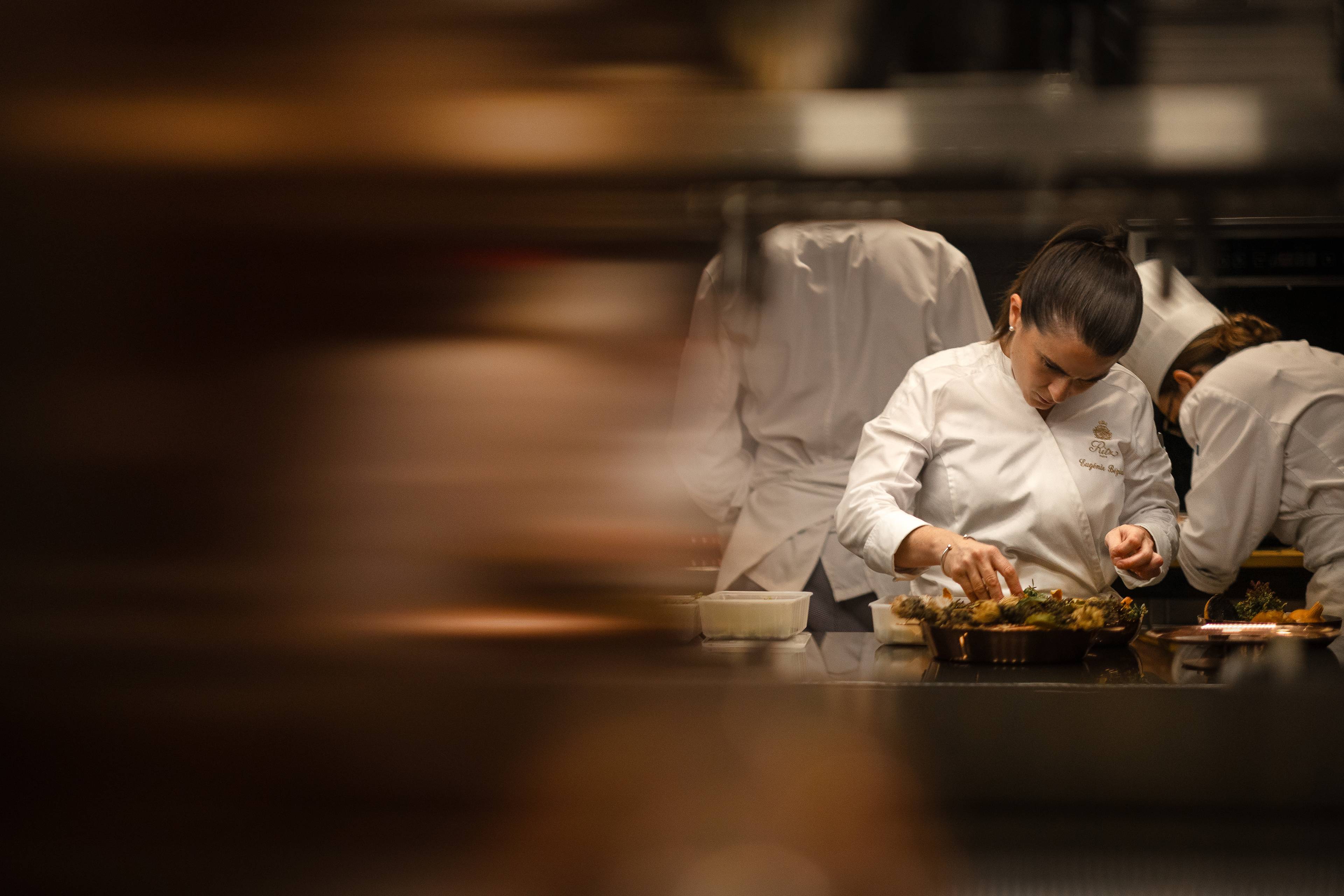 Kitchen of the Restaurant Espadon with Chef Eugénie Béziat