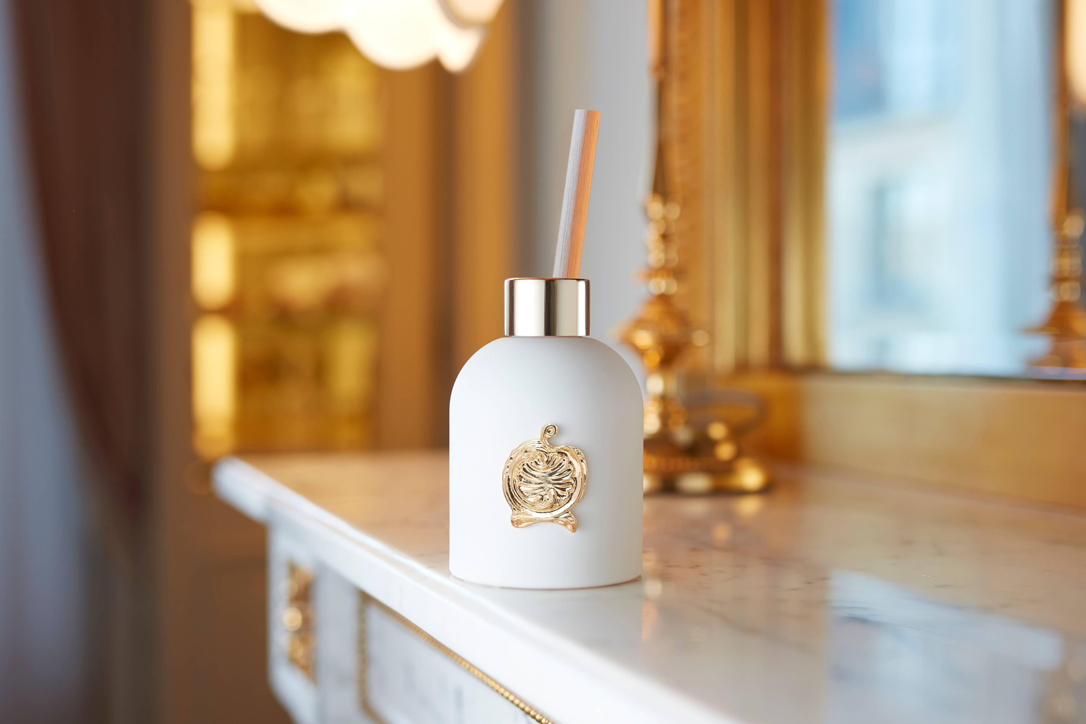 Scented candle Ambre Péristyle | Ritz Paris