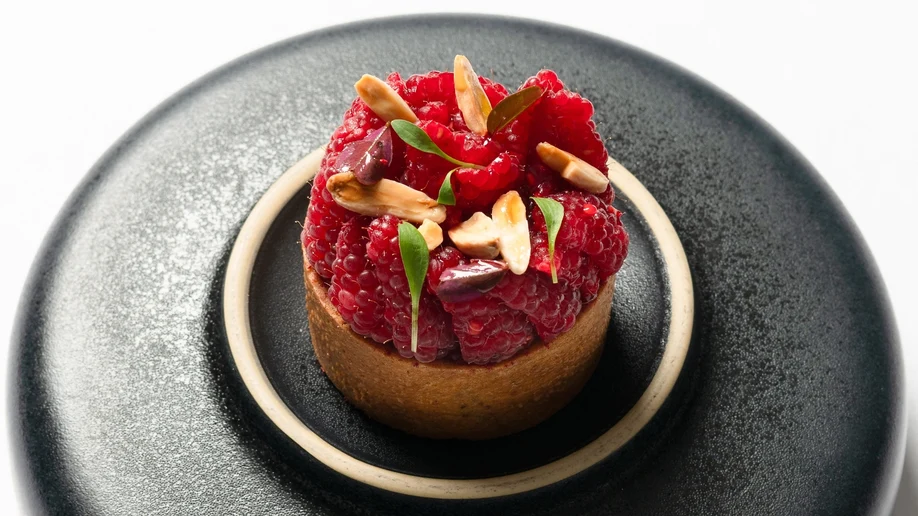Raspberry tartlet
