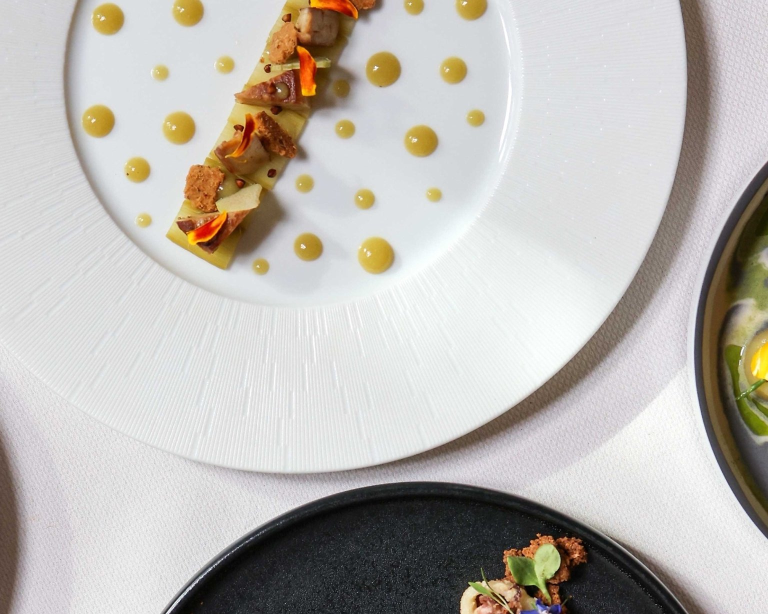 Herb-crusted veal fillet with morel mushroom sauce