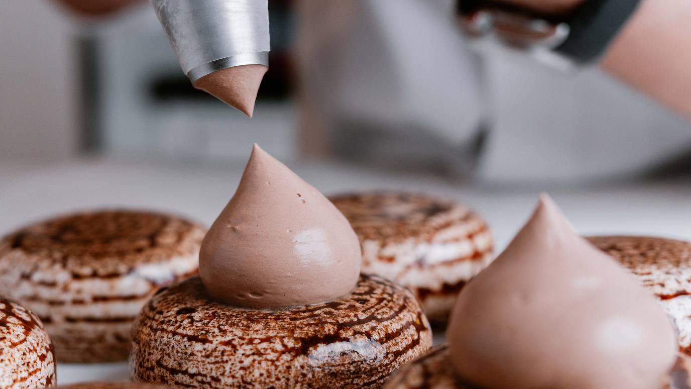 Milk chocolate and Williams pear Charlotte