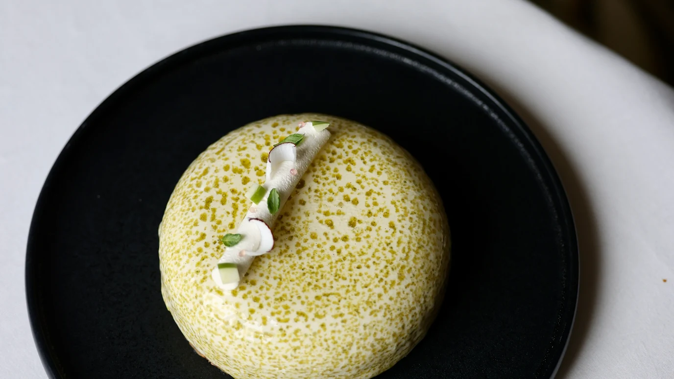Coconut and Granny Smith apple entremets