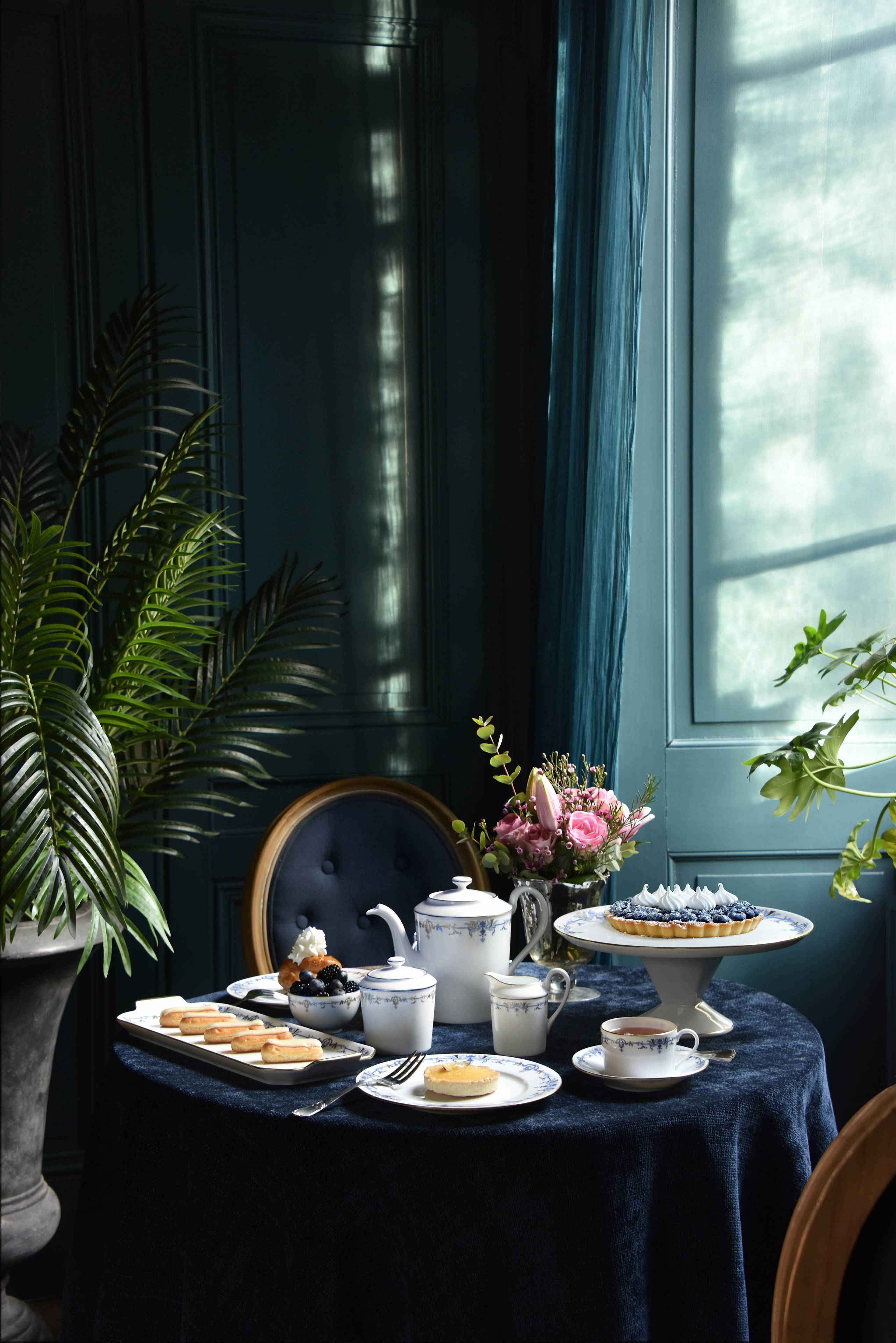 When Ritz Paris porcelain turns into jewelry