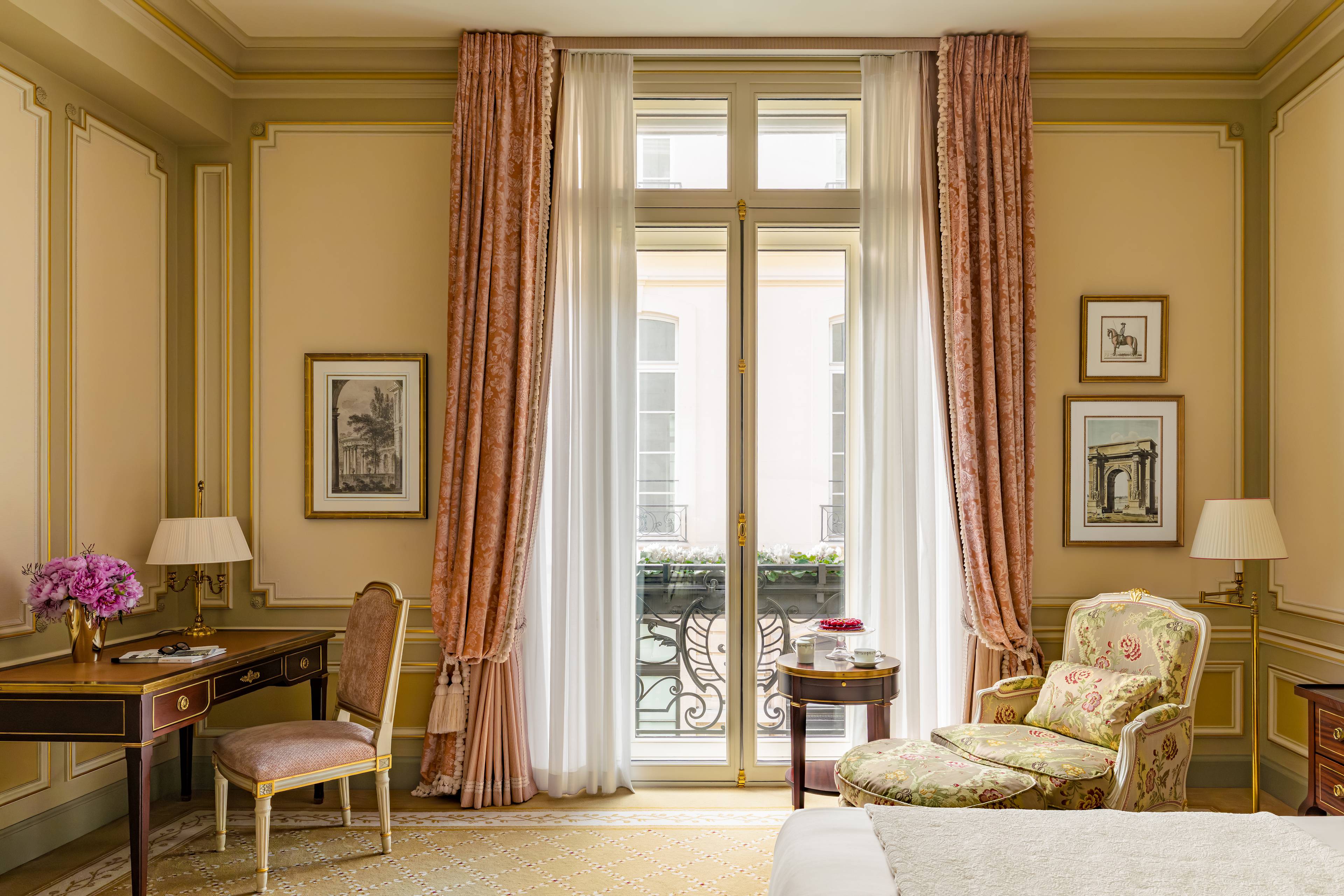 Bed in a Deluxe Room at the Ritz Paris