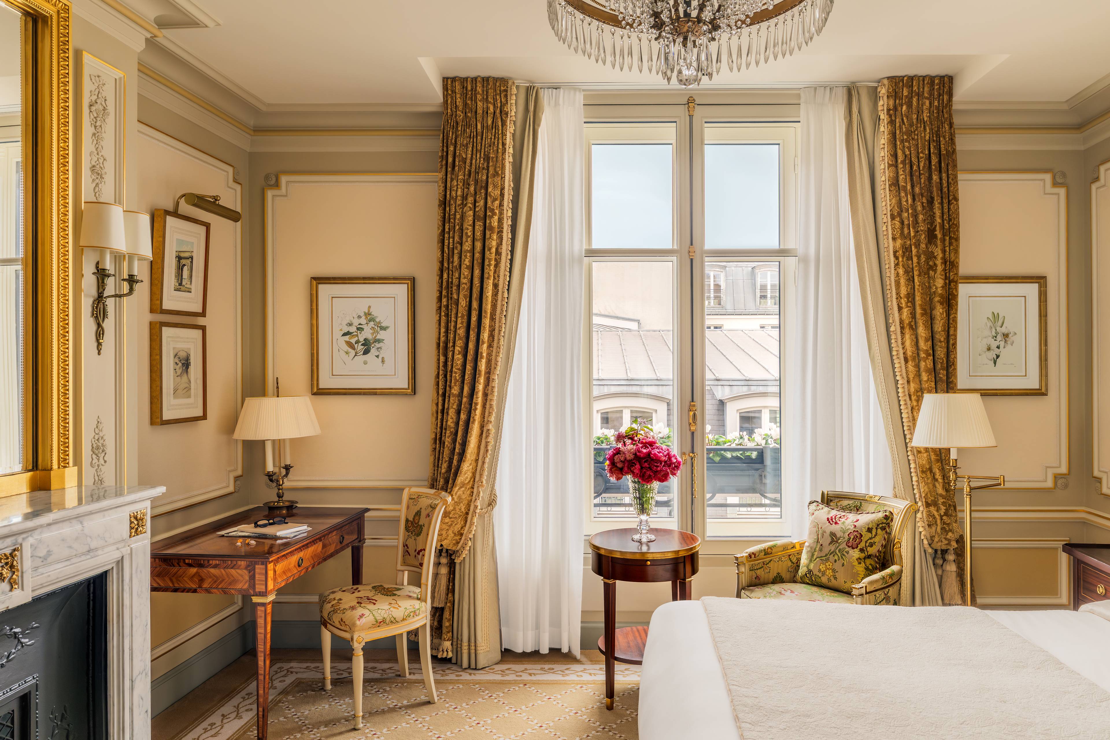 Bed in a Deluxe Room at the Ritz Paris