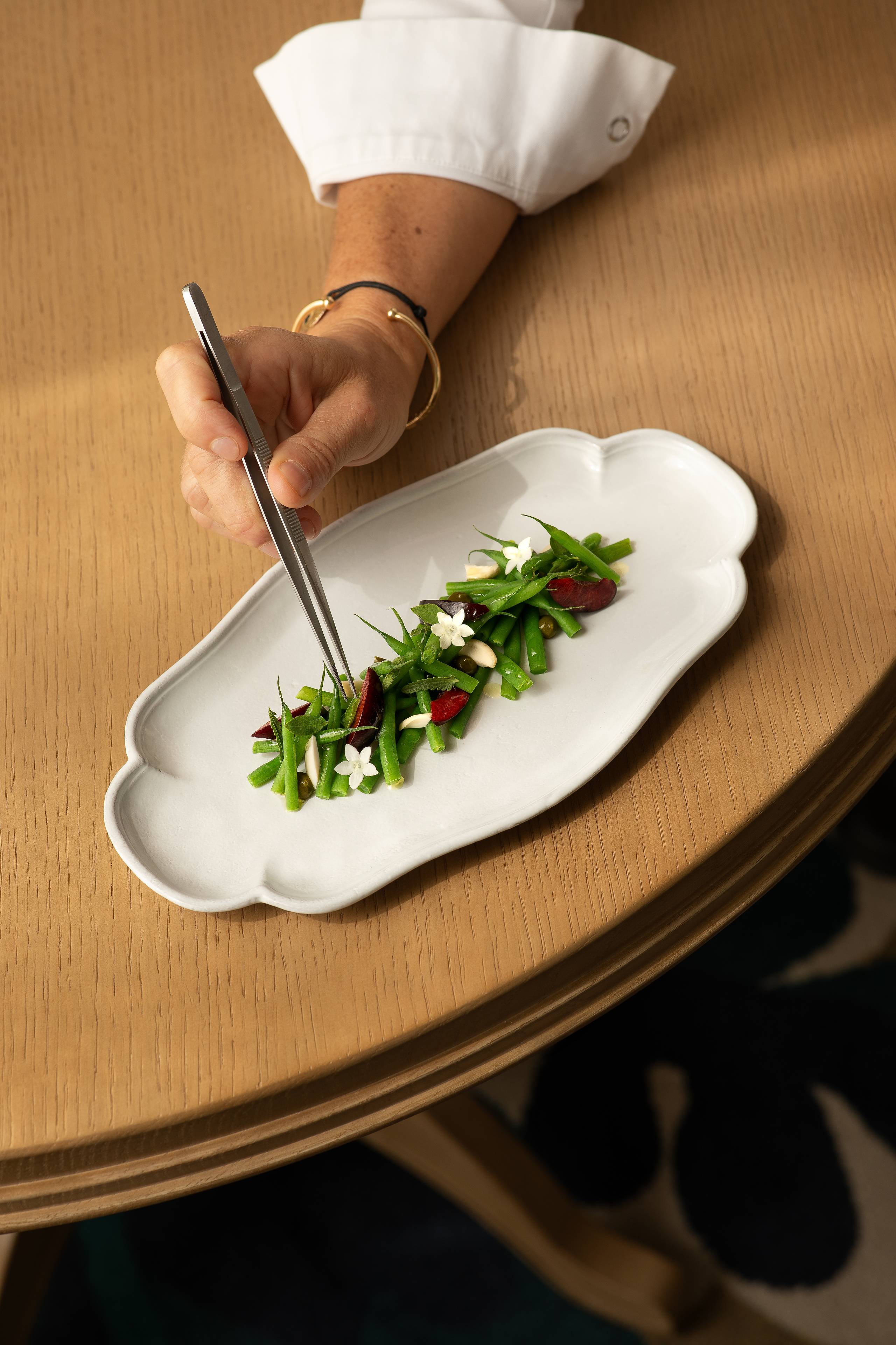 Recette Haricots verts, cerises, estragon - Eugénie BéziatEugénie Béziat, cheffe du restaurant espadon
